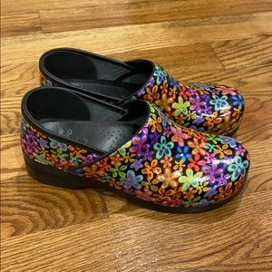 Dansko Shoes. Only worn a few time.